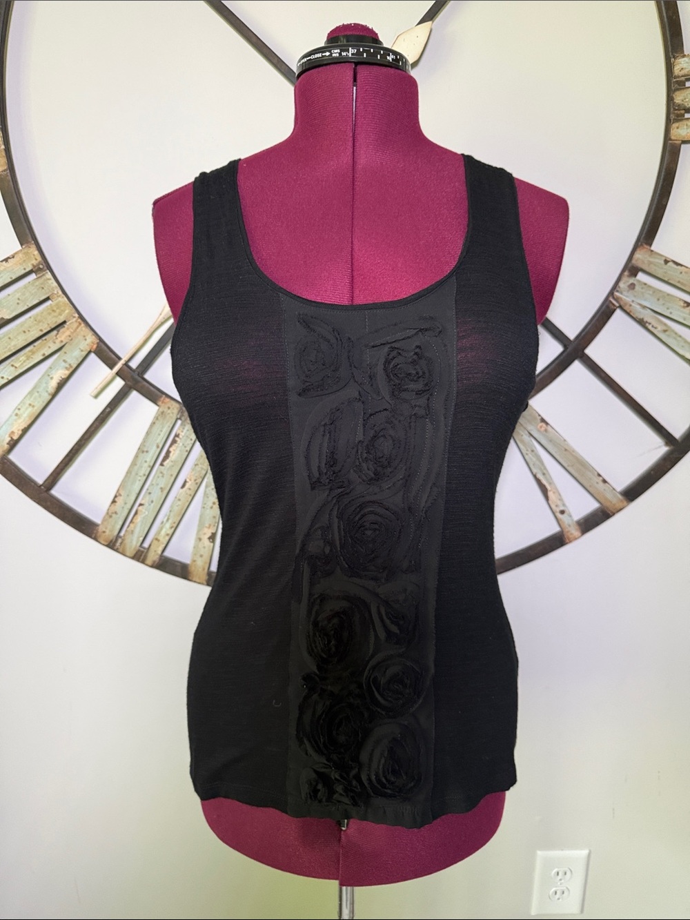 Cable & gauge Black Women's Tank Top with Floral Applique